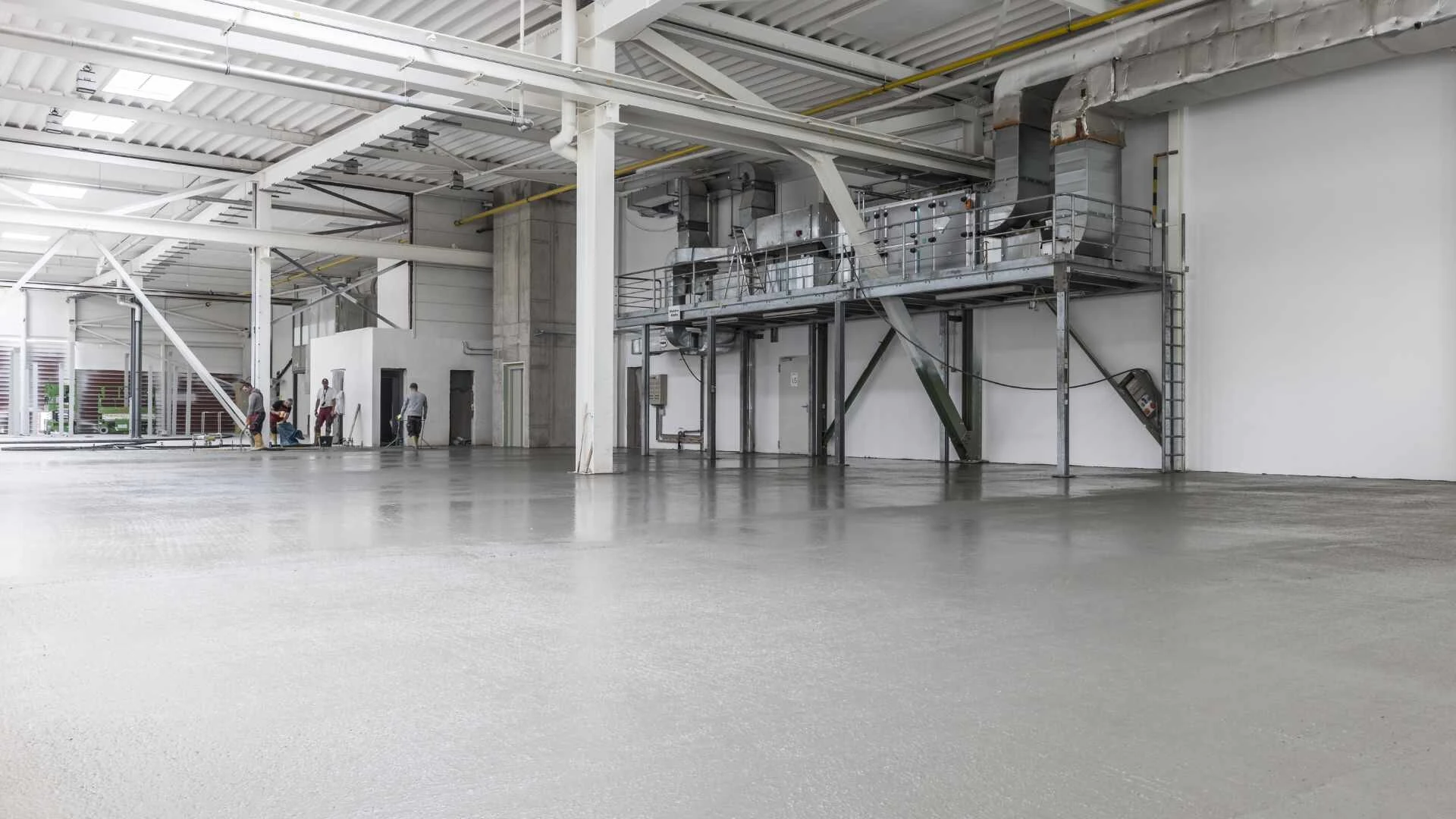 Produktionshalle mit neuem Boden