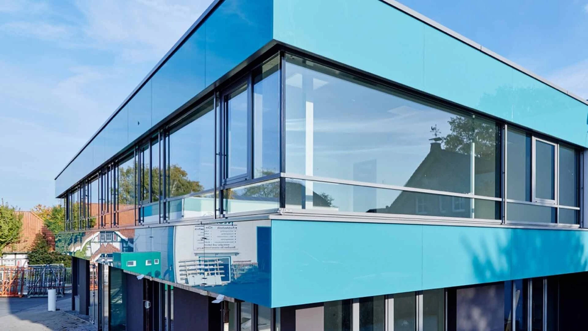 Büro- und Verkaufsgebäude