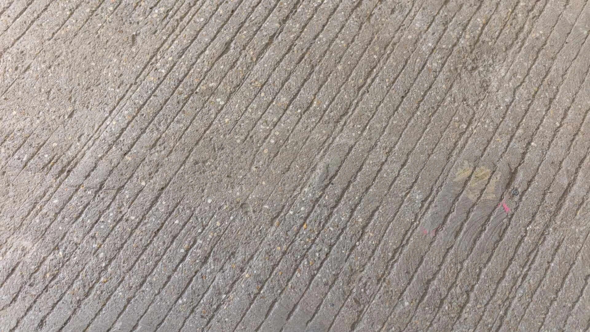 Detailbild vom gefrästen Untergrund beim Breuningerland