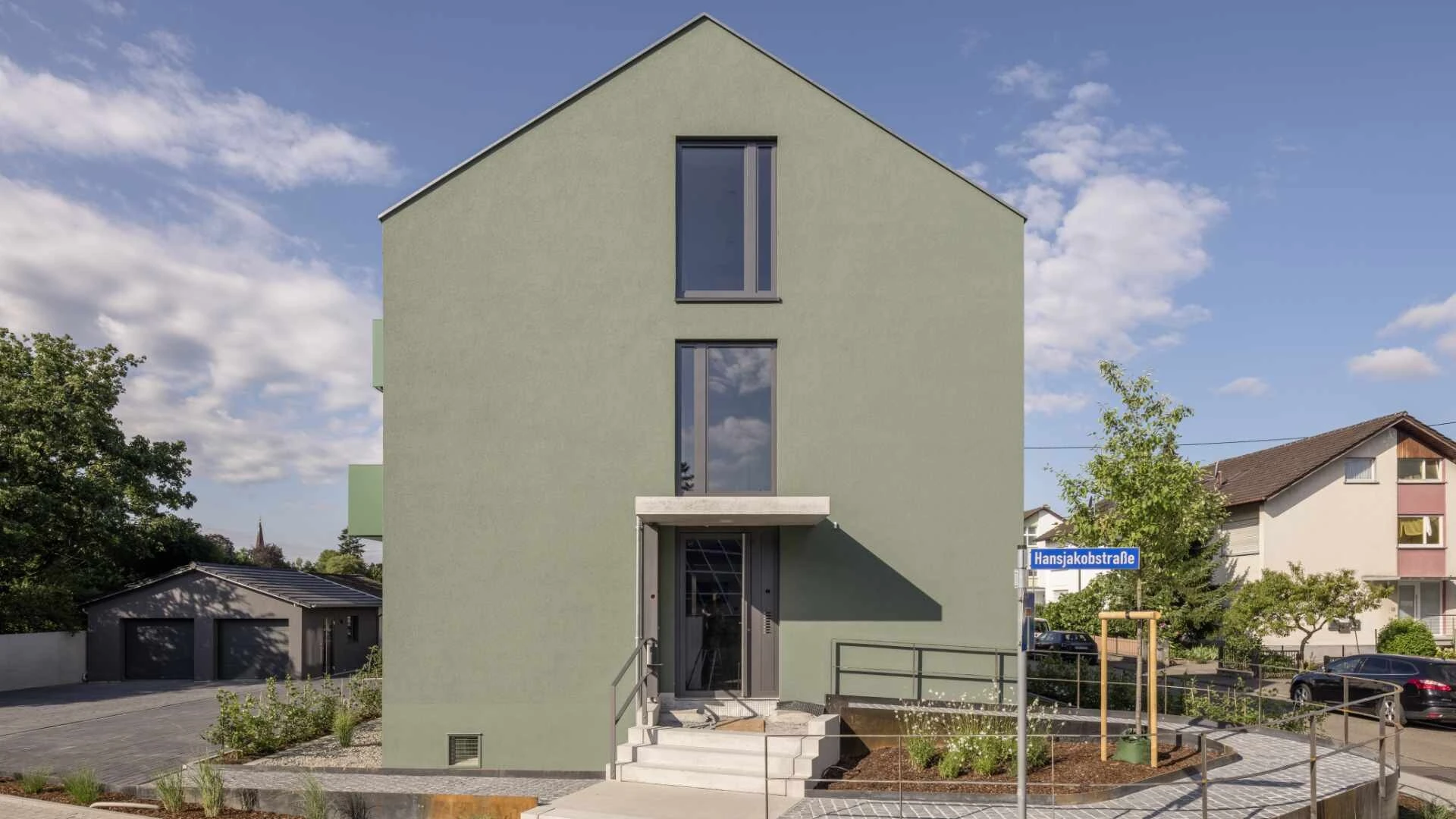 Seitliche Ansicht auf die Fassade des Hauses in Kenzingen