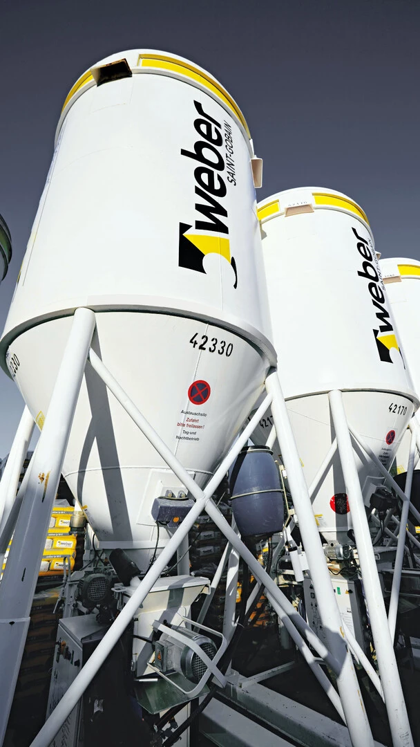 Weber Silos nebeneinander
