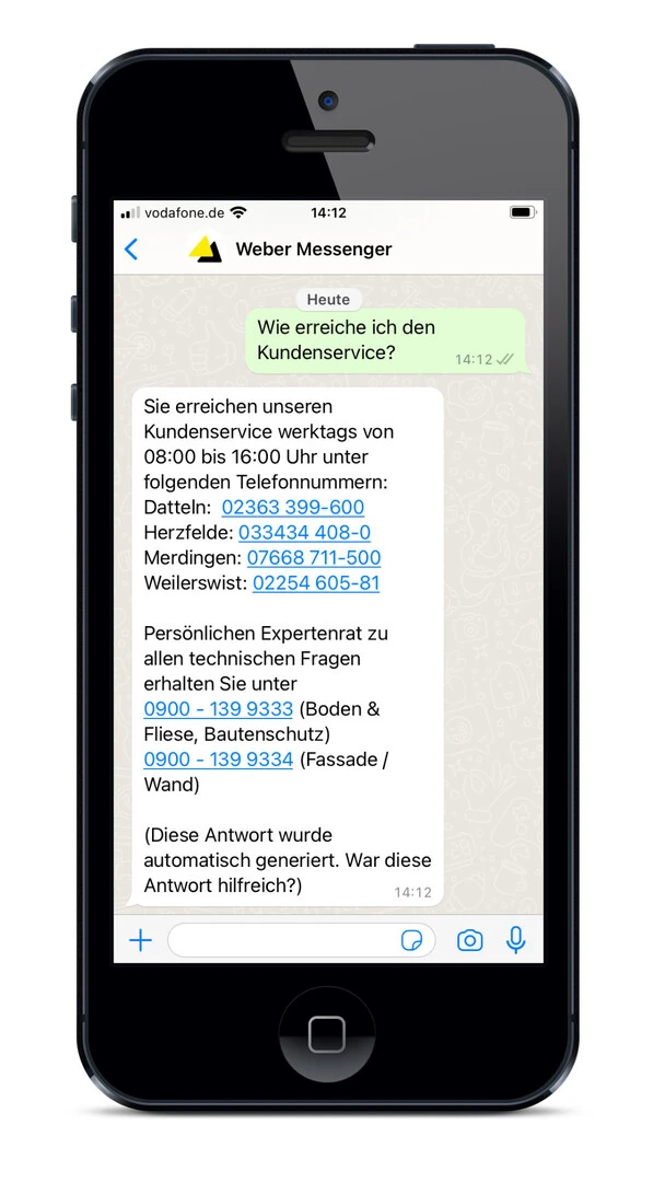 Schwarzes iPhone mit dem geöffneten Weber Messenger