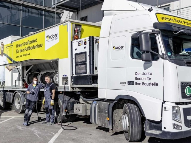 PumpTruck vor dem Referenzobjekt Breuningerland
