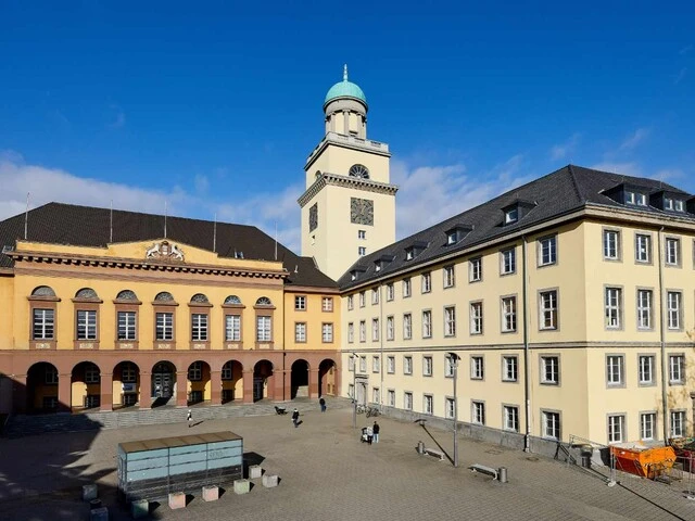 Gesamtansicht auf das Rathaus Witten