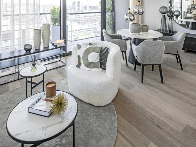 Sitzecke in einem Appartement im Eden Tower Frankfurt