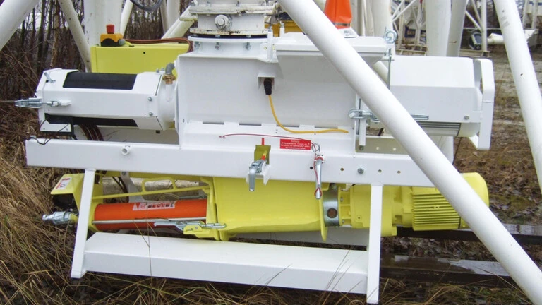 Silomischpumpe CMP-30 Movie an Silo montiert